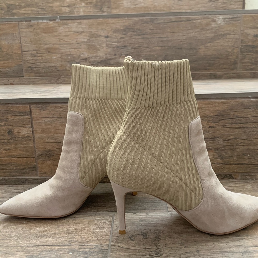 galassia spirale nude heel boots